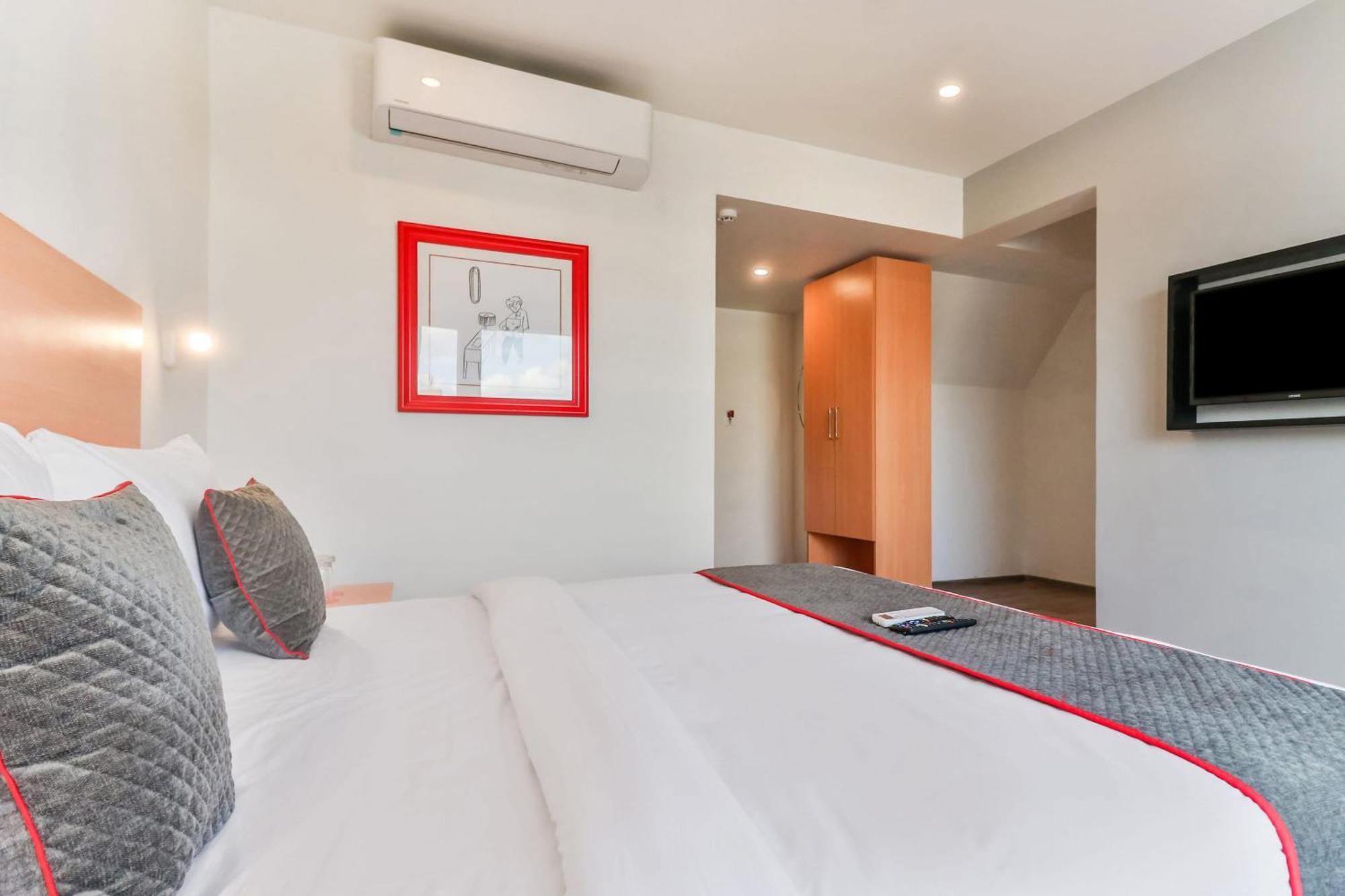 Super Townhouse Reva College University Yelahanka Екстериор снимка