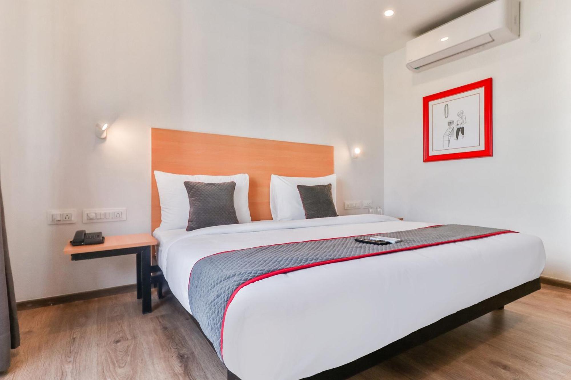 Super Townhouse Reva College University Yelahanka Екстериор снимка